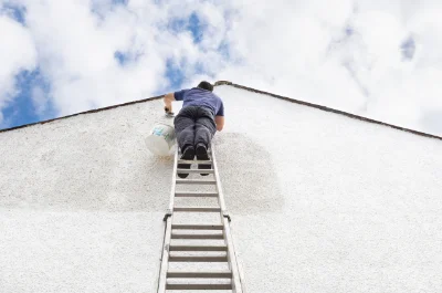 Peinture extérieure à Arlet — façades et ravalement